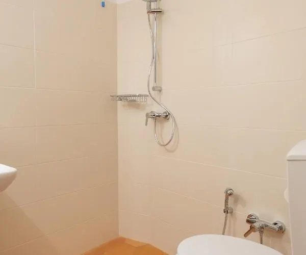 Casa Flora بينابيلي