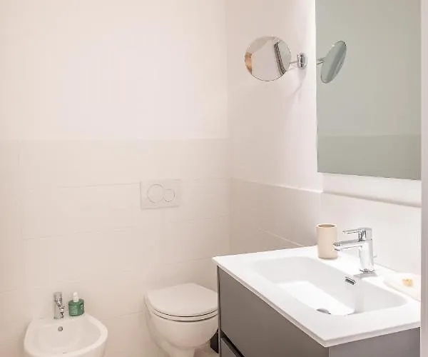 Casa Flora Nocleg ze śniadaniem 3*